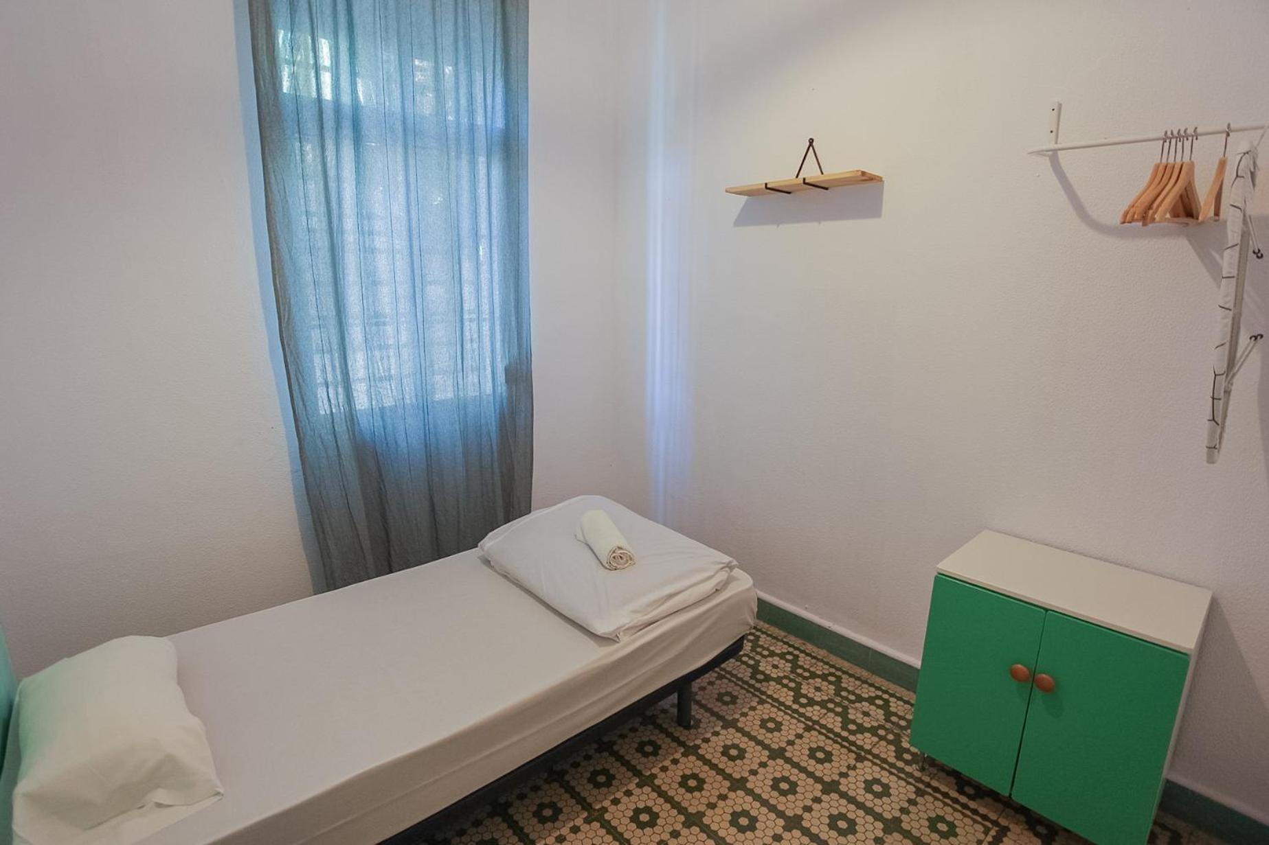 Bbtk Bed And Bike Hotel Malaga Exterior photo